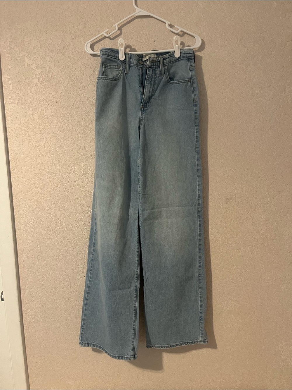 Universal Thread Women's Wide-Leg Jeans size 0